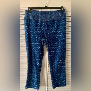 Eddie Bauer Women’s Blue Geometric Print Capri Leggings SZ L (B18)
